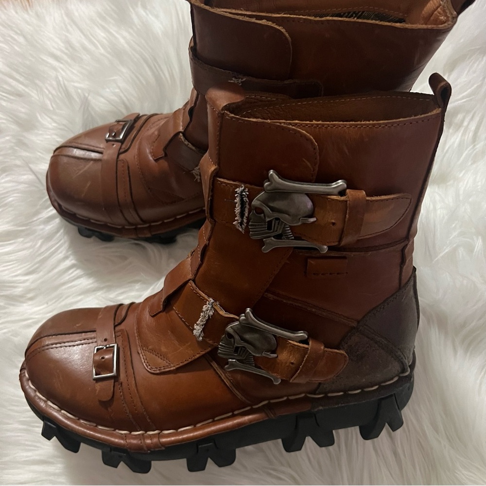 Brown Leather Buckle Boots with Skull Accents - Picture 2 of 4